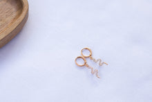 Cargar imagen en el visor de la galería, PENDIENTES SNAKE CIRCON
